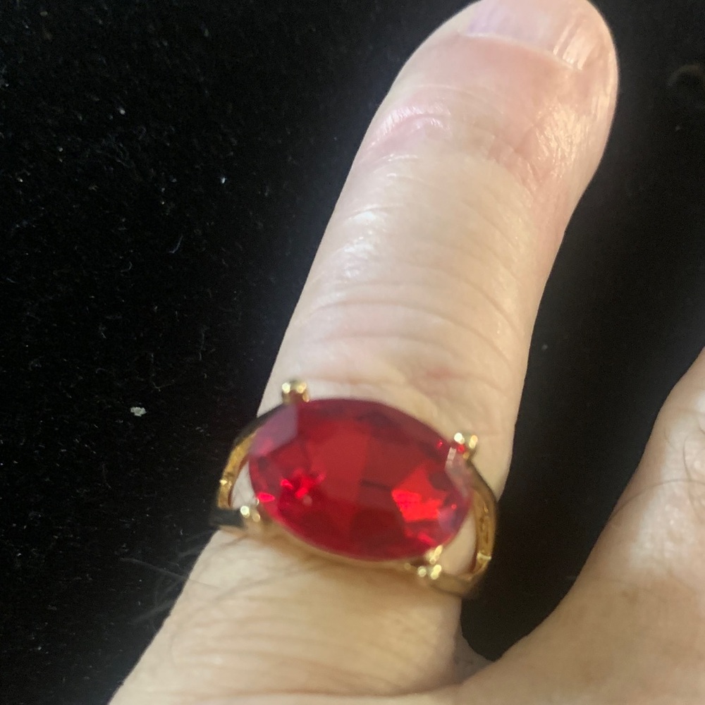 Elegant Gold and Red Cut Glass Gemstone Ring Bogo